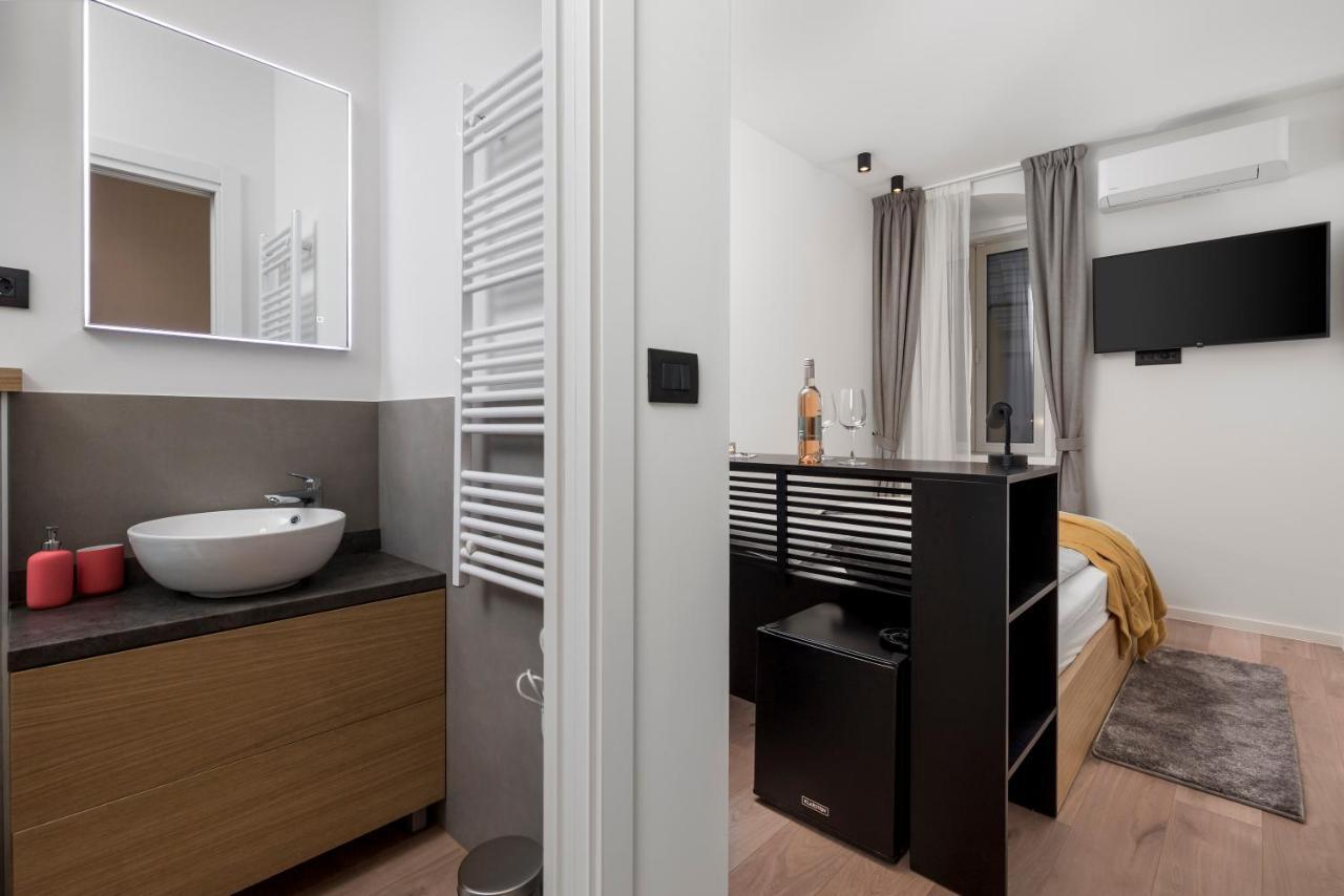 Deluxe Apartments & Rooms "In The Center" Rijeka Exteriér fotografie