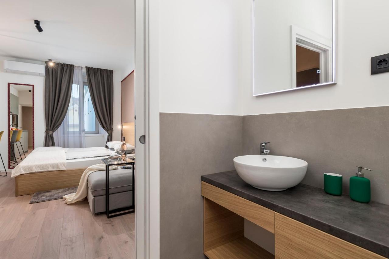 Deluxe Apartments & Rooms "In The Center" Rijeka Exteriér fotografie