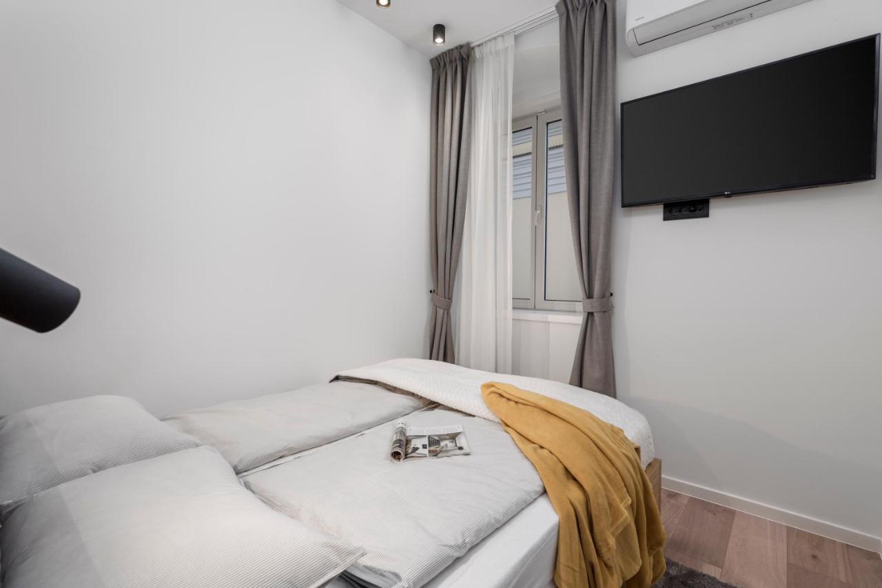 Deluxe Apartments & Rooms "In The Center" Rijeka Exteriér fotografie