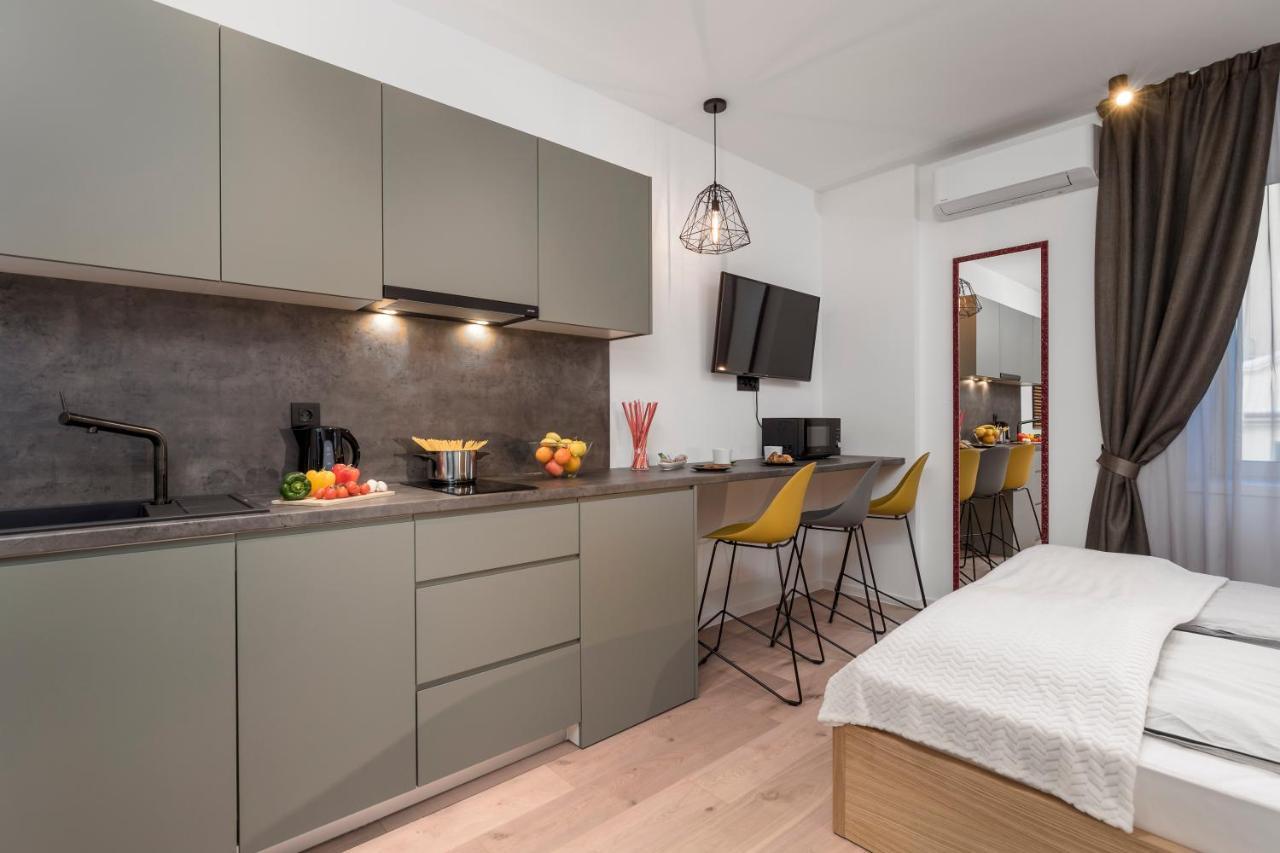 Deluxe Apartments & Rooms "In The Center" Rijeka Exteriér fotografie